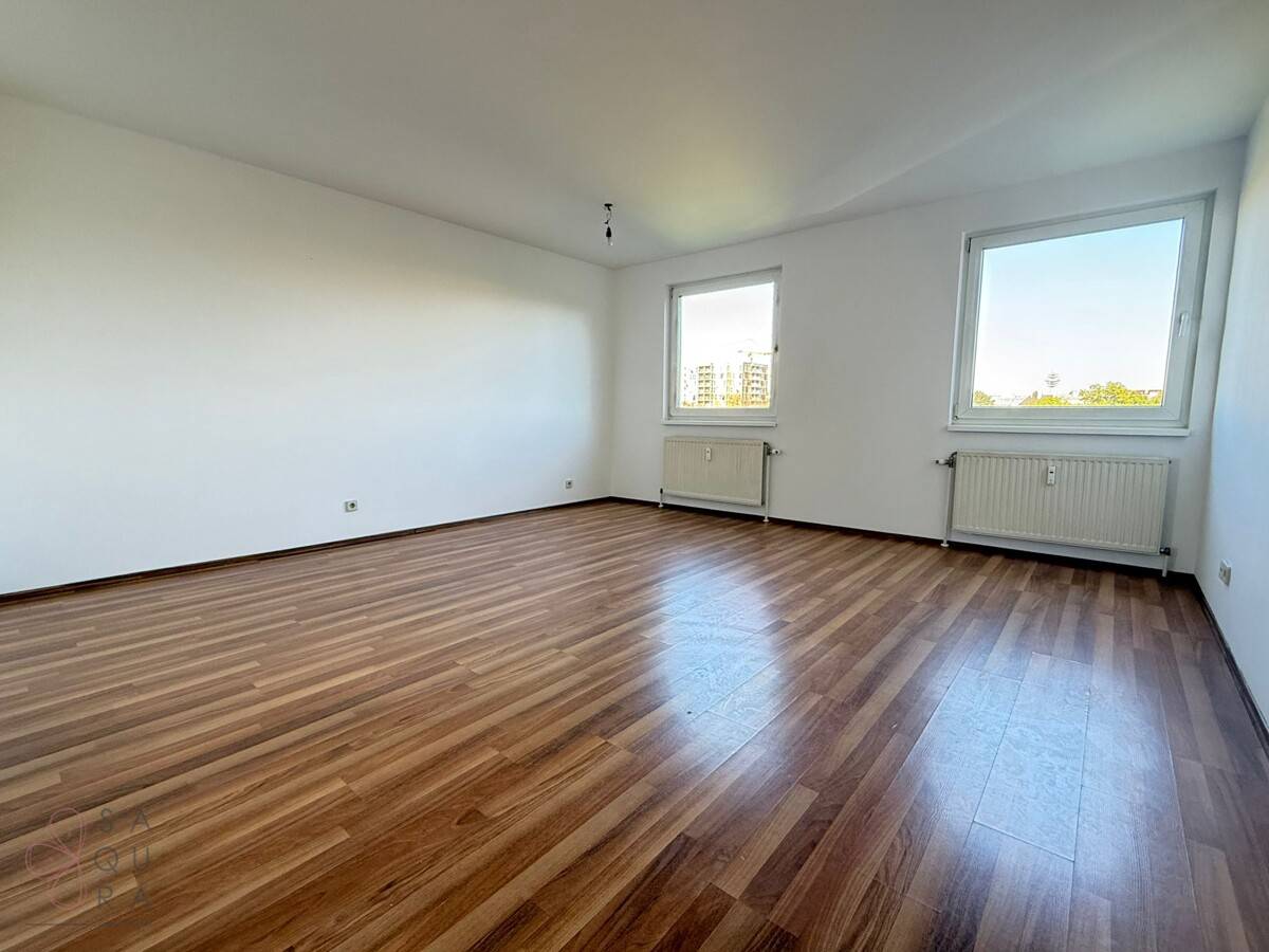 Modern apartment with wide view on fourth floor