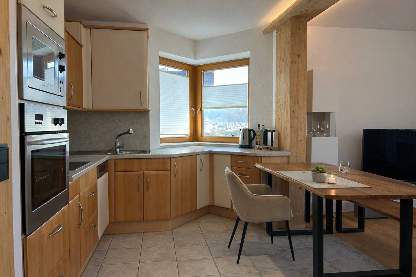 Dachgeschosswohnung mit Garage inklusive