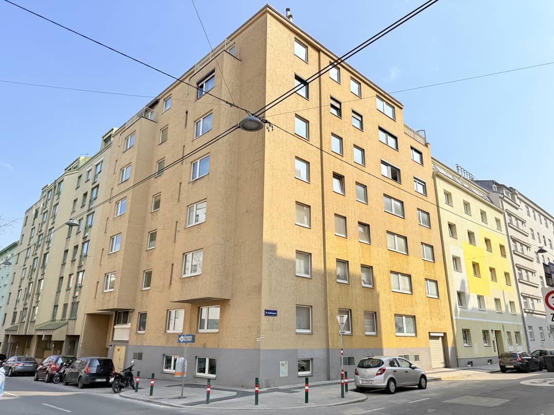 Apartment first occupancy after renovation