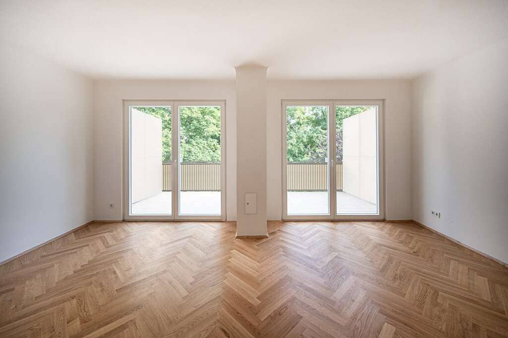 Maisonettewohnung with generous terrace in quiet green setting fully renovated