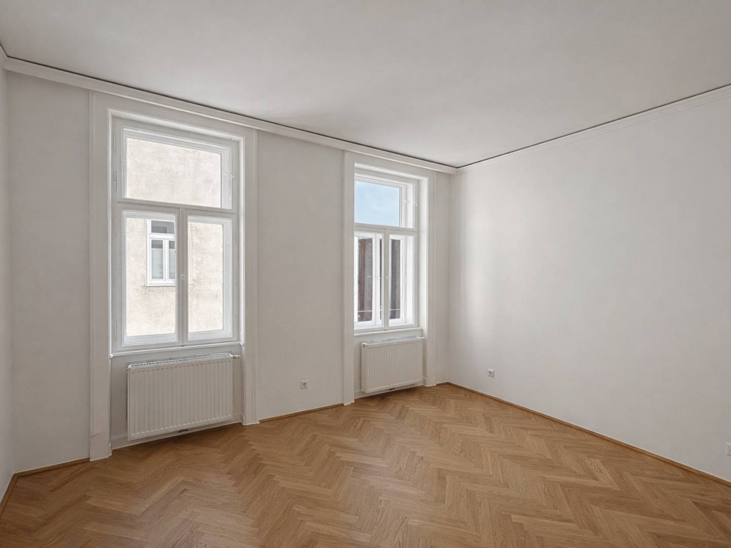 Old building apartment accessible by lift