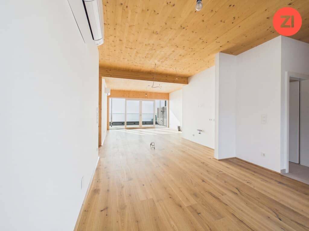 Dachgeschosswohnung mit Terrasse Blick auf Linz