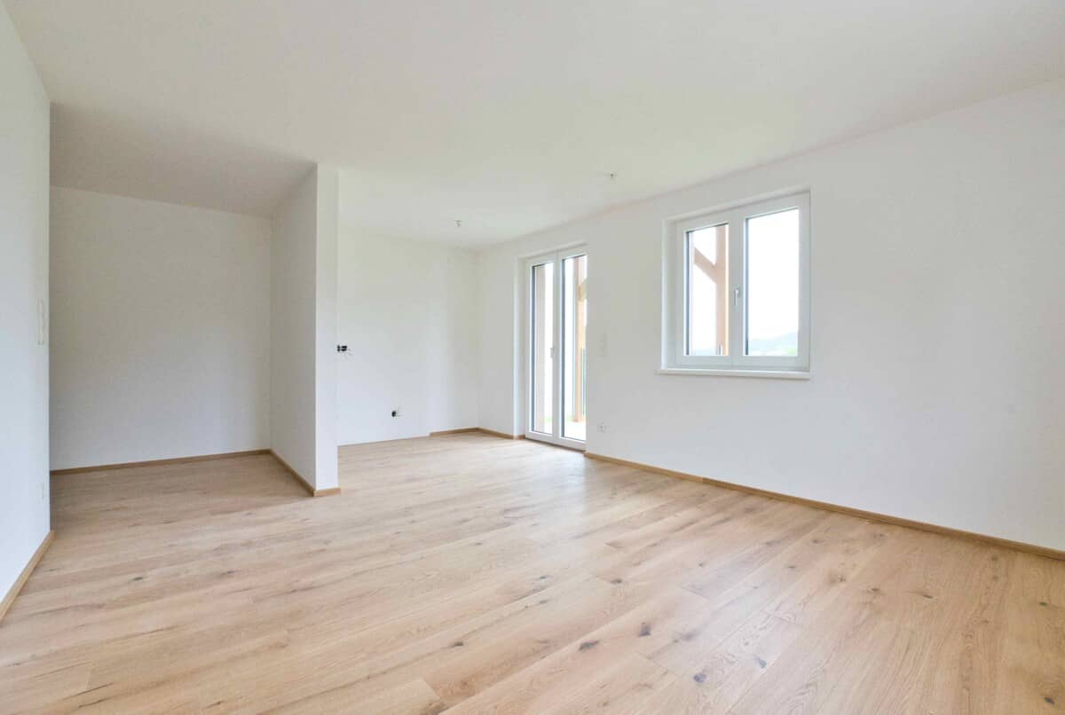 Wohnung im Neubau mit Balkon und Naturblick Seenähe