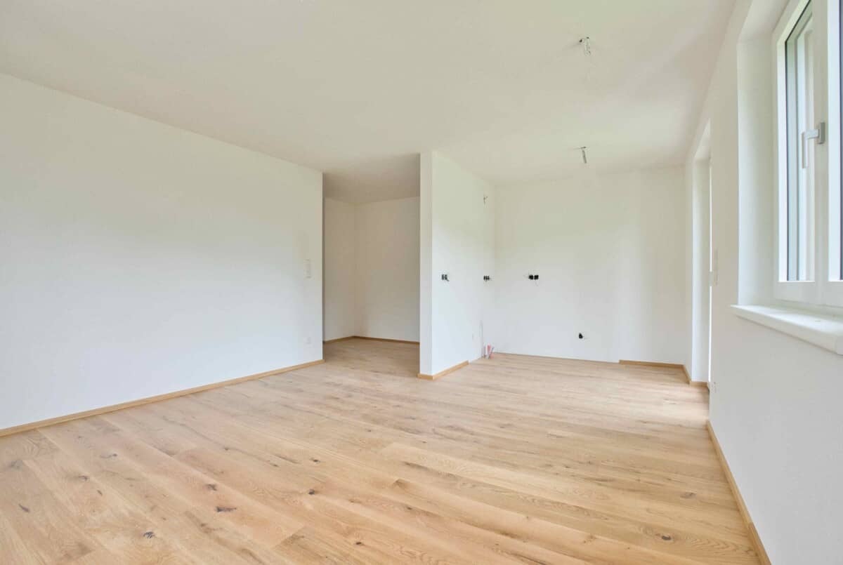 Wohnung im Neubau mit Balkon und Naturblick Seenähe