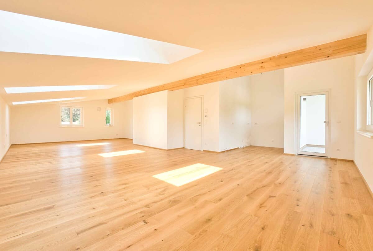 Loftartige Wohnung mit Loggia Innerlohen