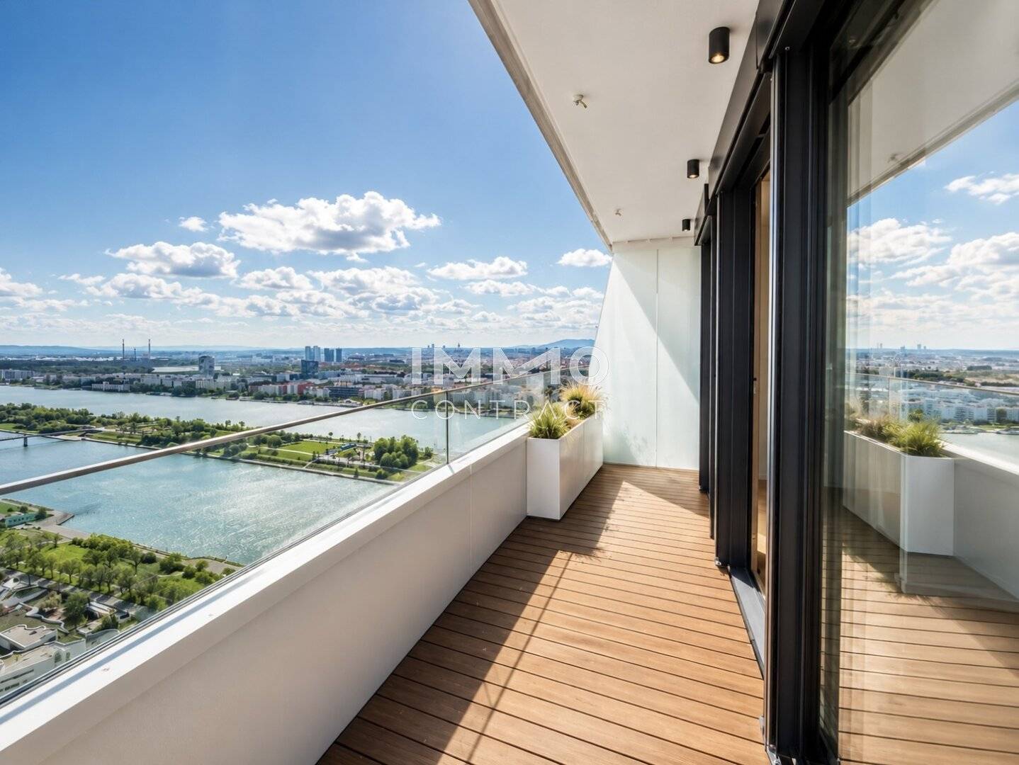 Apartment Danube Flats High Floor Sunrise View
