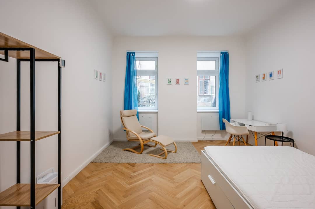 Erdgeschosswohnung zentrale Lage möbliert