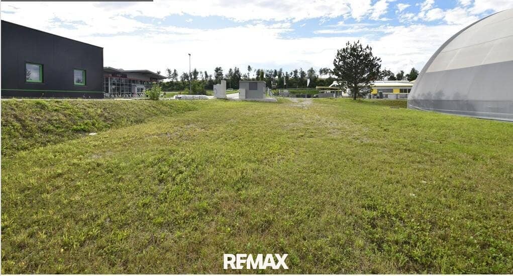 700 m² Open Area Haidershofen
