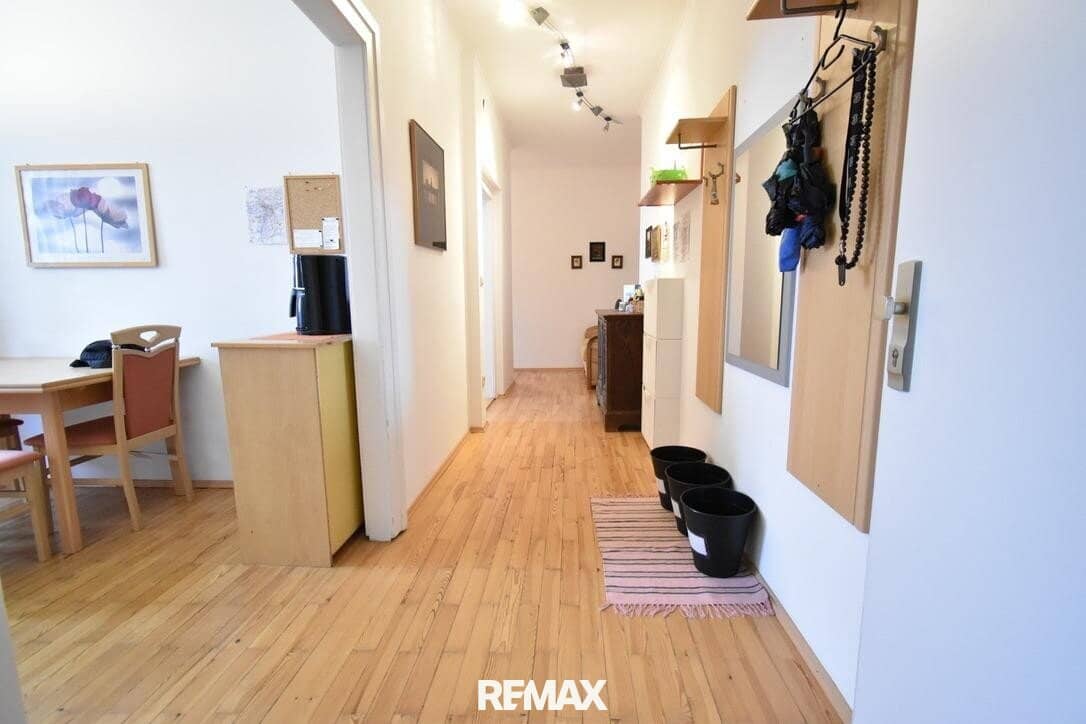 Apartment furnished near center with parking