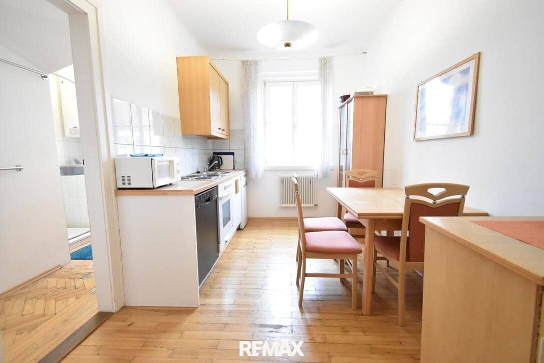 Apartment furnished near center with parking