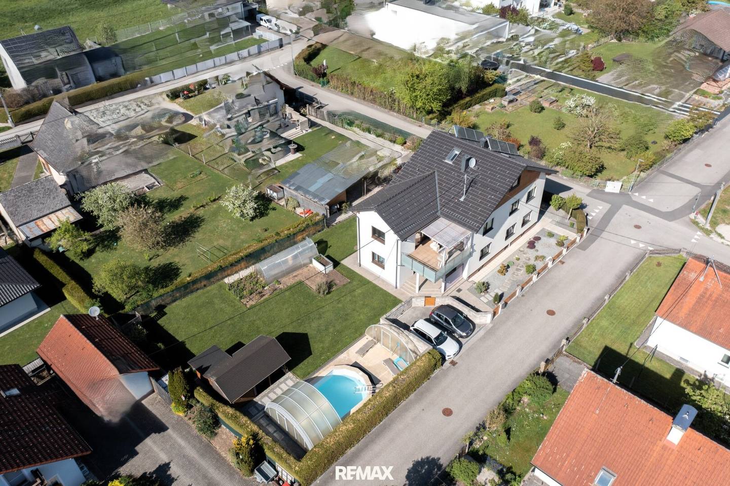 Renovated apartment with two units garden pool