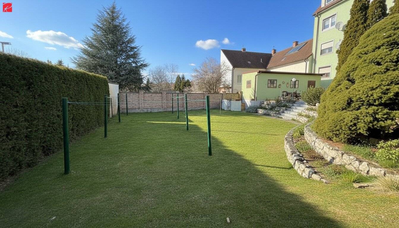 Dachgeschosswohnung neuwertig mit Gartenbenutzung