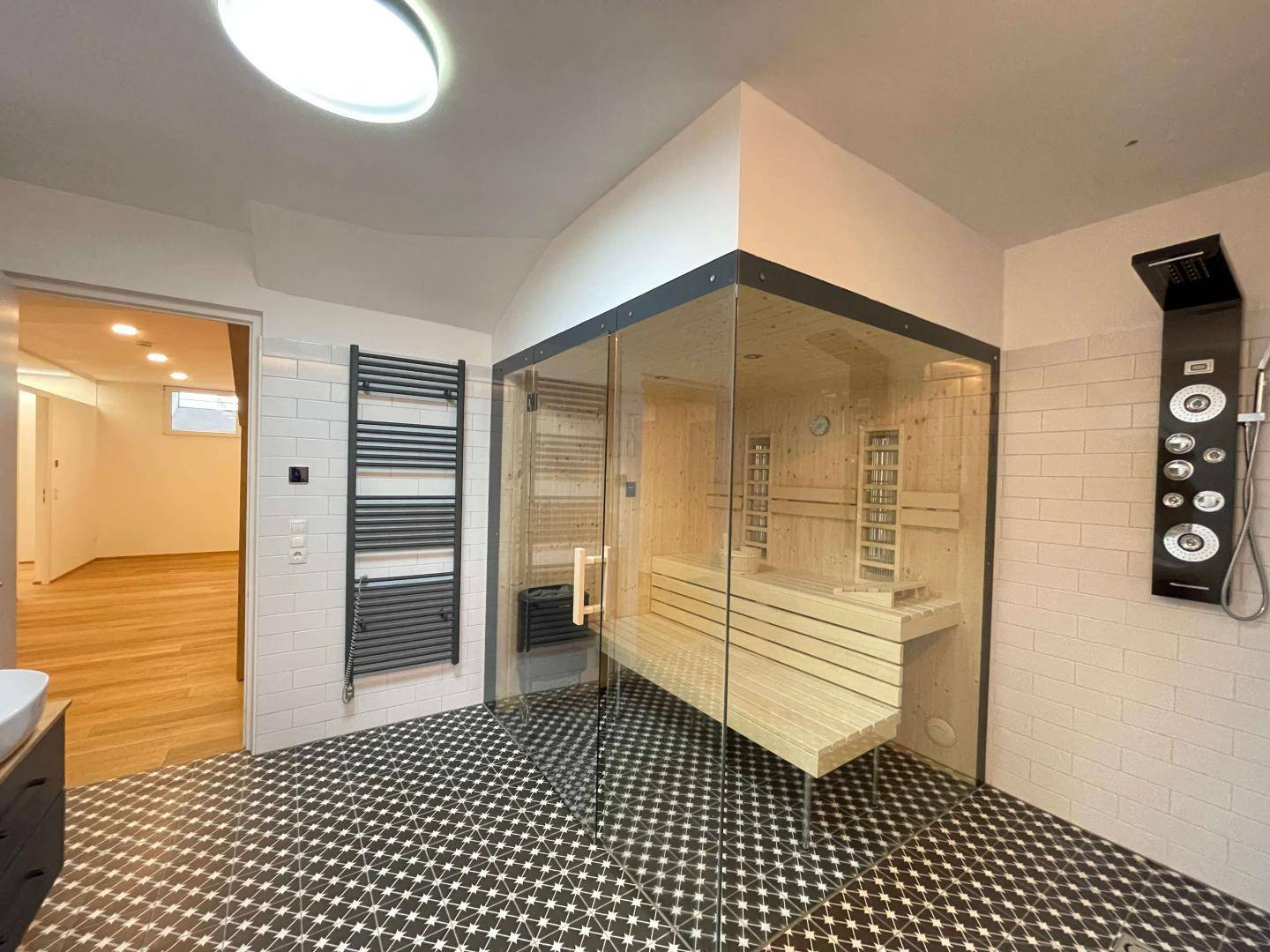 4-Room Wellness Oasis Innsbruck Center
