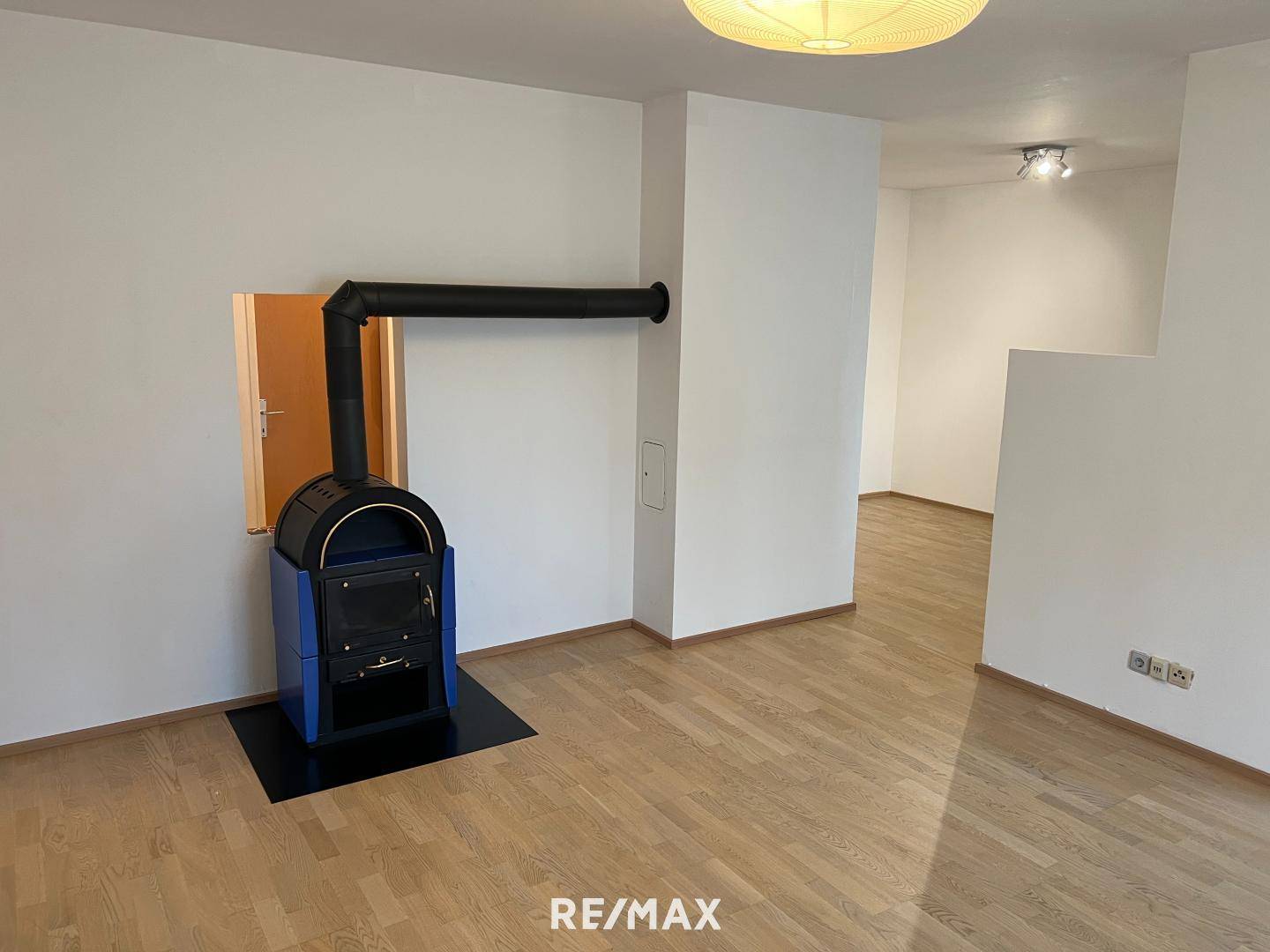 Wohnung mit Loggia und Stellplatz gut geschnitten