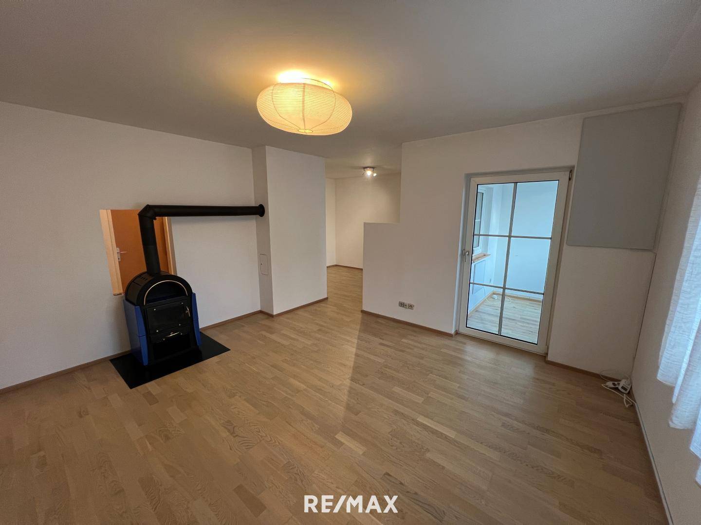 Wohnung mit Loggia und Stellplatz gut geschnitten