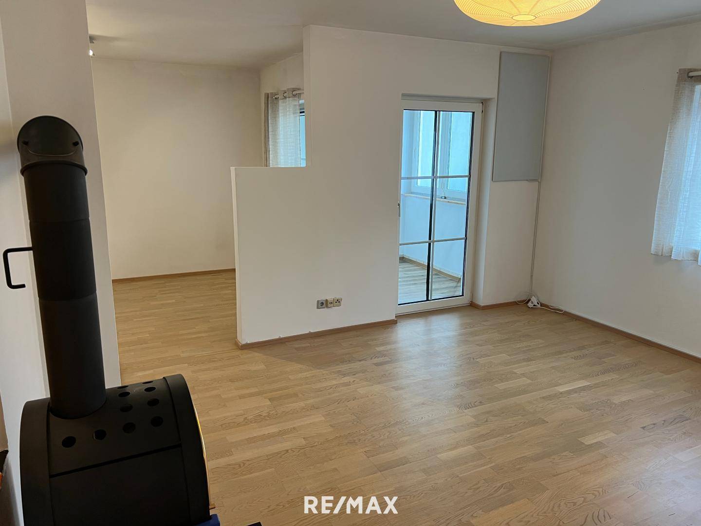 Wohnung mit Loggia und Stellplatz gut geschnitten