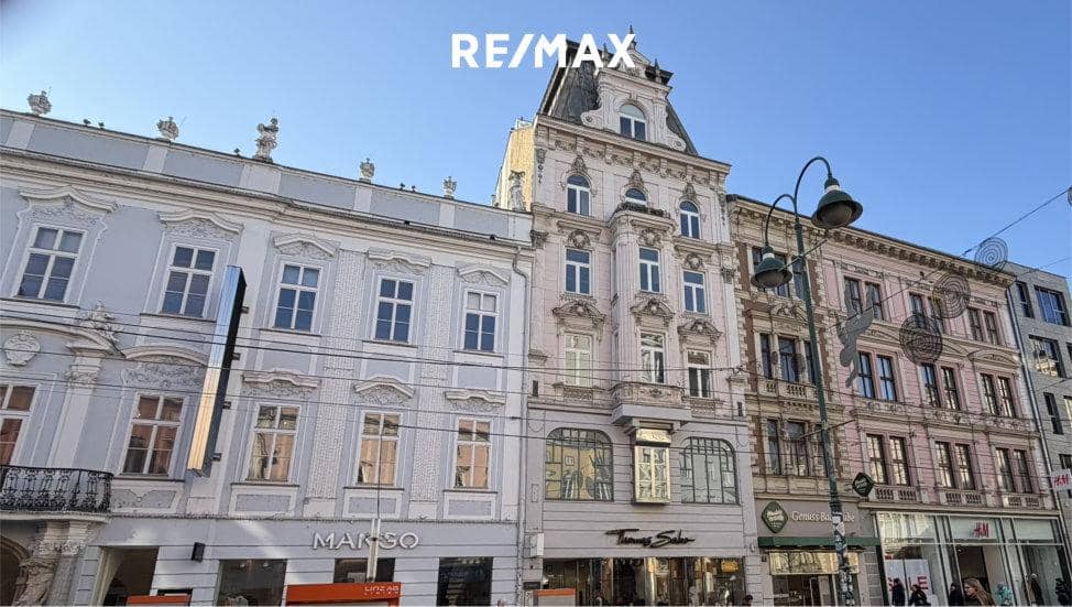 Penthouse Office with Rooftop Terrace, Linz