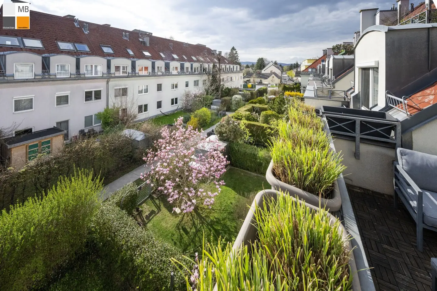 Apartment at the Bisamberg with south terrace and underground parking
