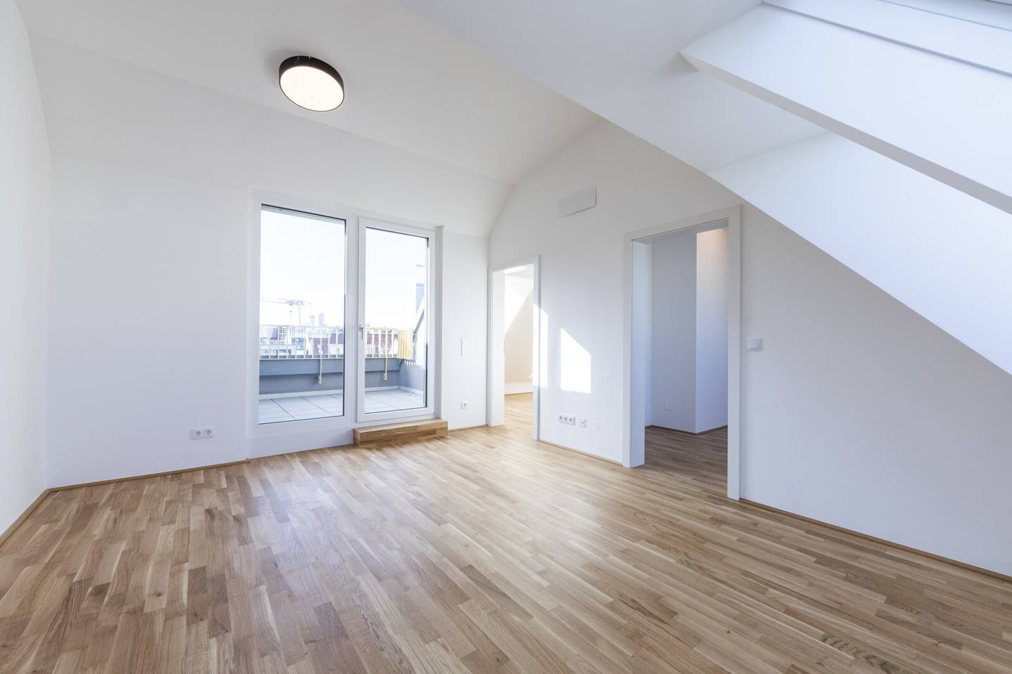 Wohnung hell und großzügig mit Terrasse nahe Alte Donau