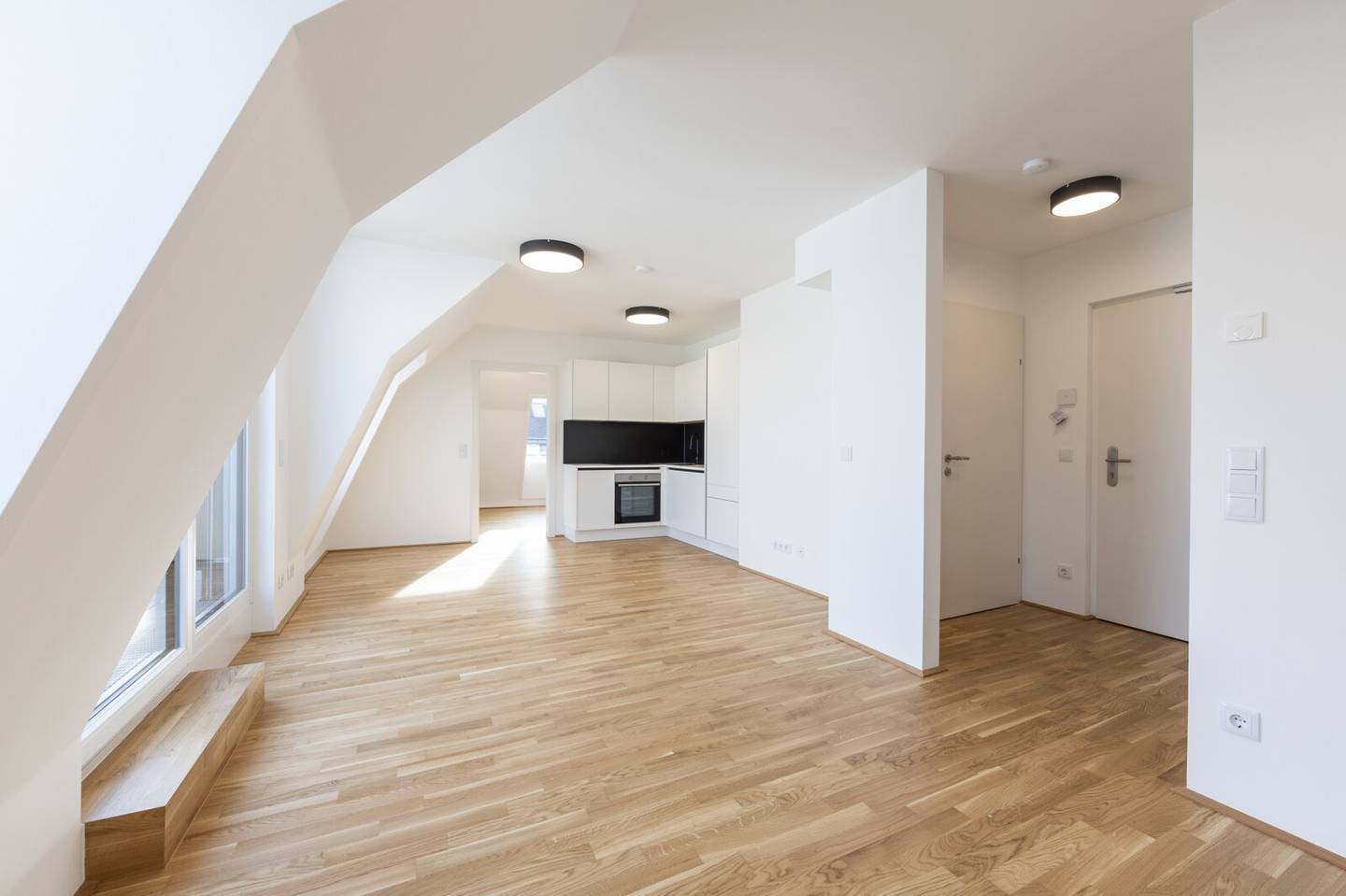 Wohnung Erstbezug Balkon nahe Kagraner Platz