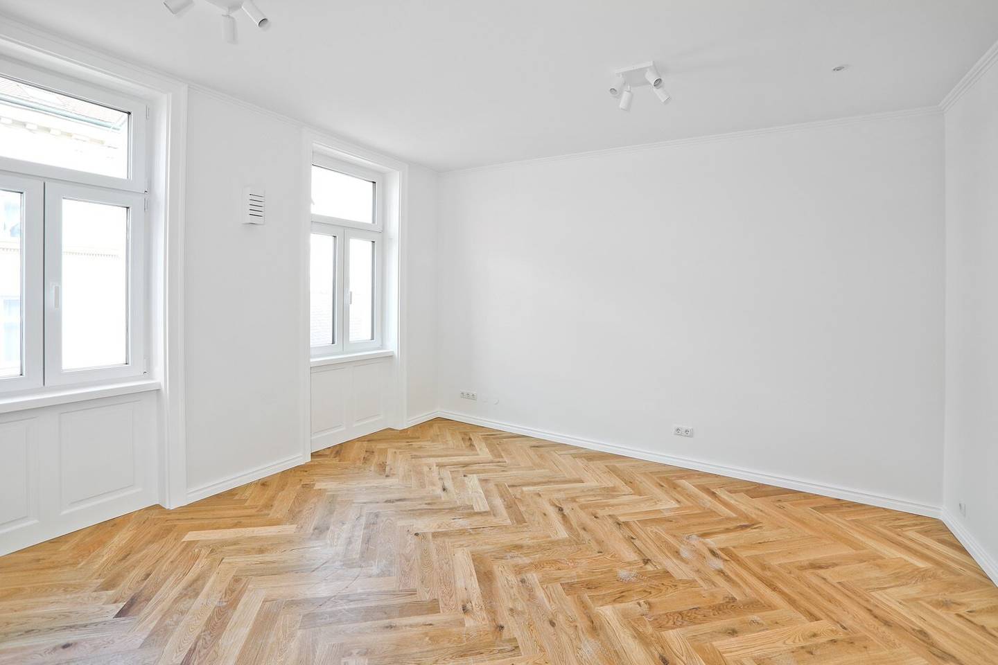 Altbauwohnung Erstbezug Loggia ruhige Lage