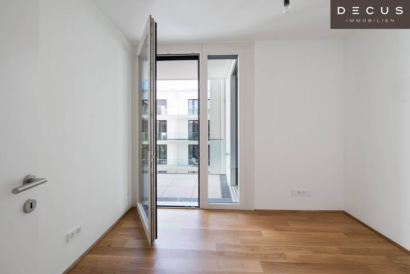 In a prime location new build project no commission owner occupied apartments