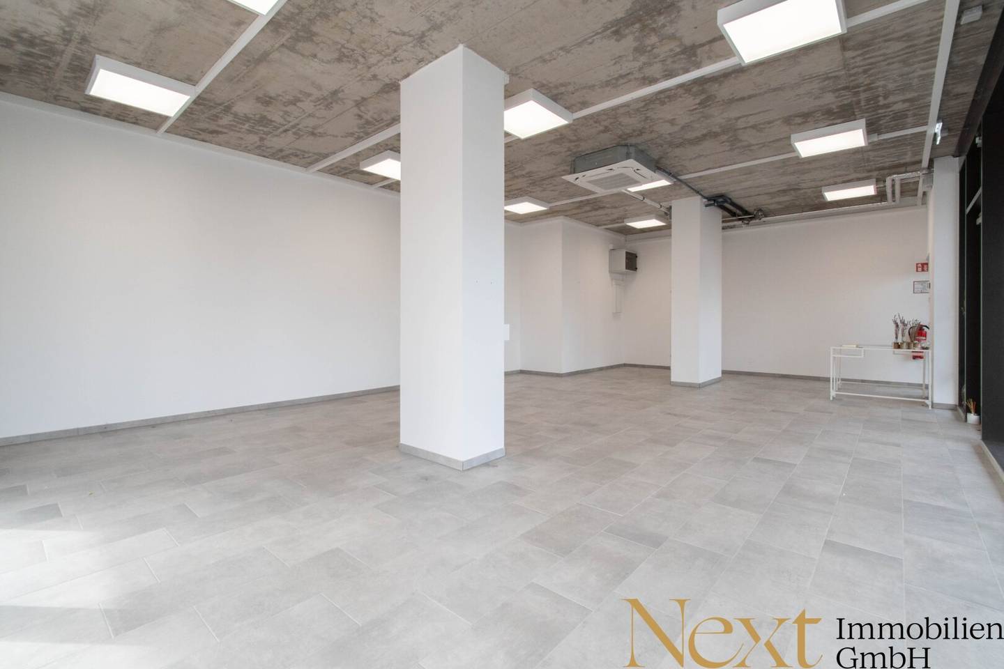 Retail space 67m² Traun STZ
