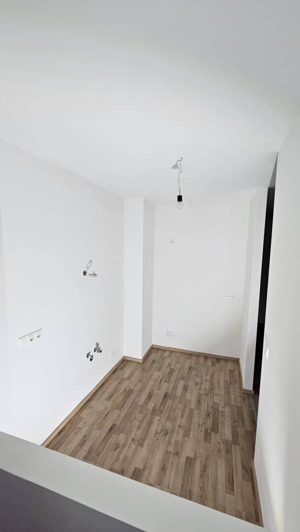 Apartment near university with balcony and loggia