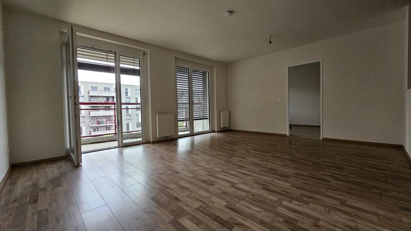 Apartment near university with balcony and loggia