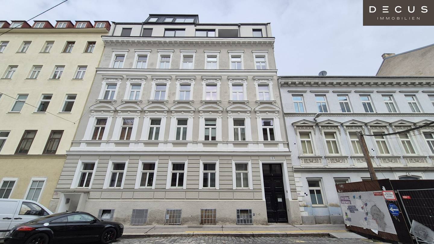 Apartment in renovated building with lift and long term let