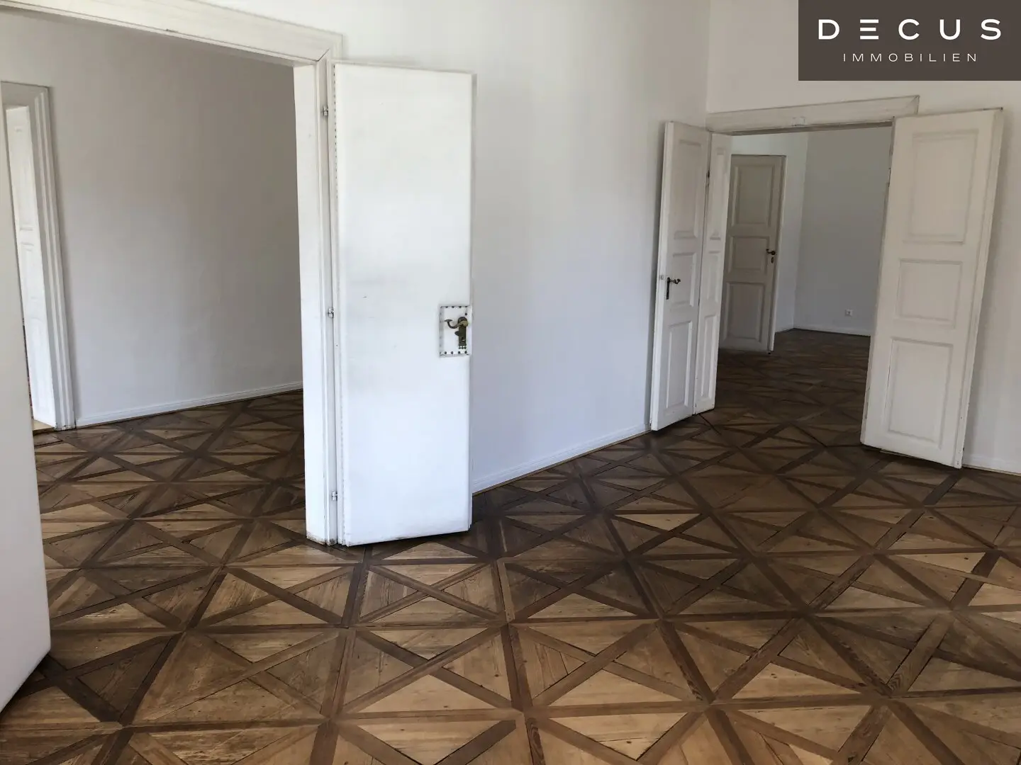 Investment in the heart of Klagenfurt: Rental building with 600 m² area and city view for 2.950.000,00 €