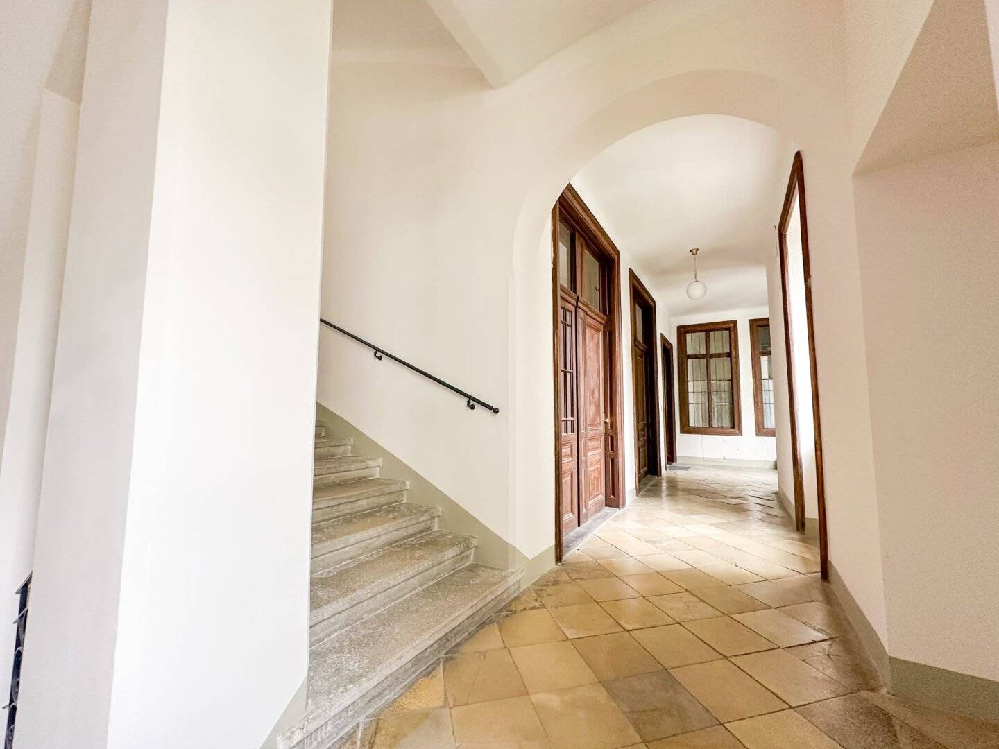 Sanierte Wohnung nahe Kardinal Nagl Platz