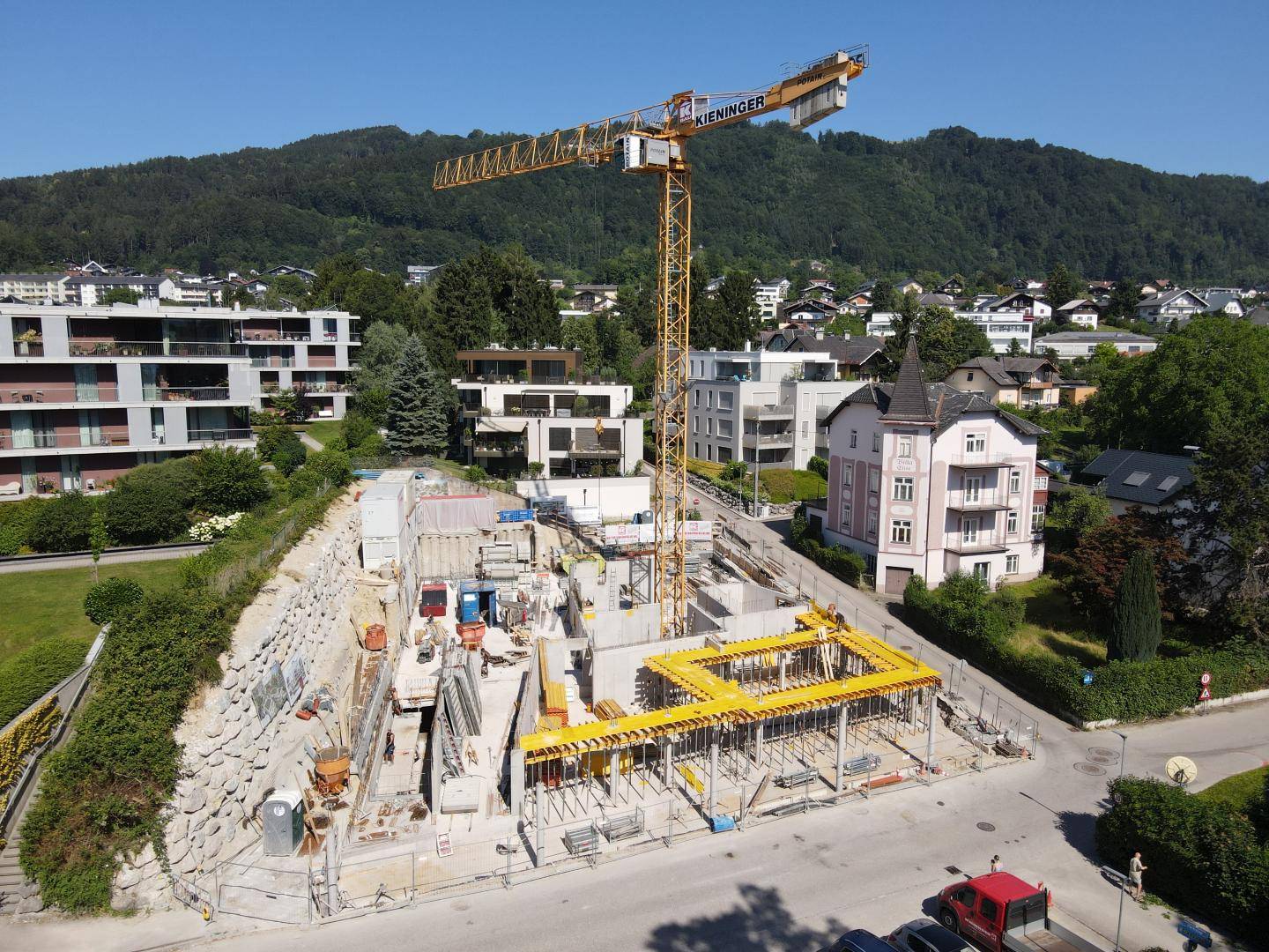 New build apartment Schlosspark near Traunsee balcony