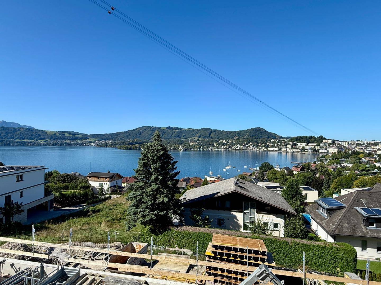Apartment with Traunsee view and pool terrace