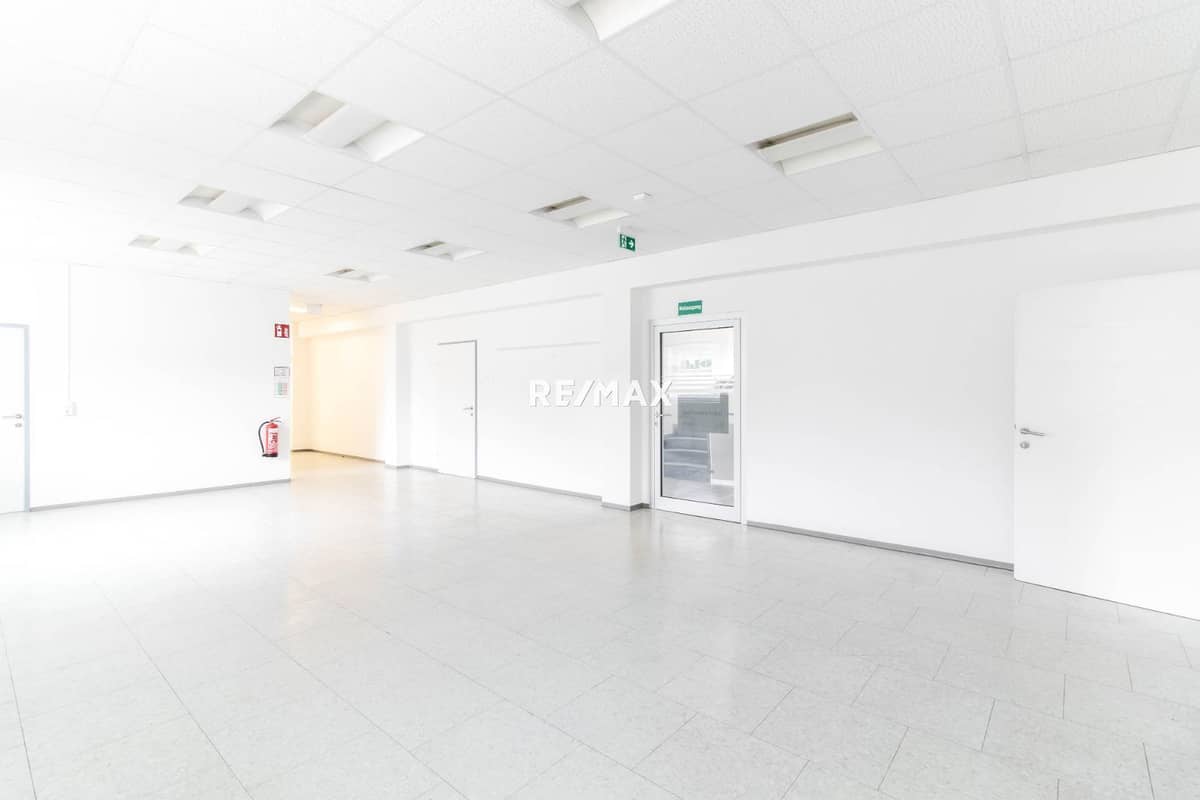 Office-Seminar Room 63.5m² Kirchdorf