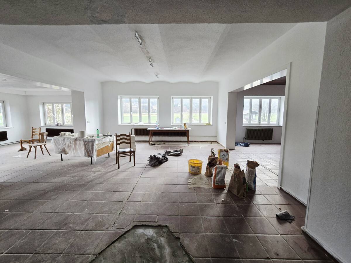 Office 150m² with terrace in Weißenstein