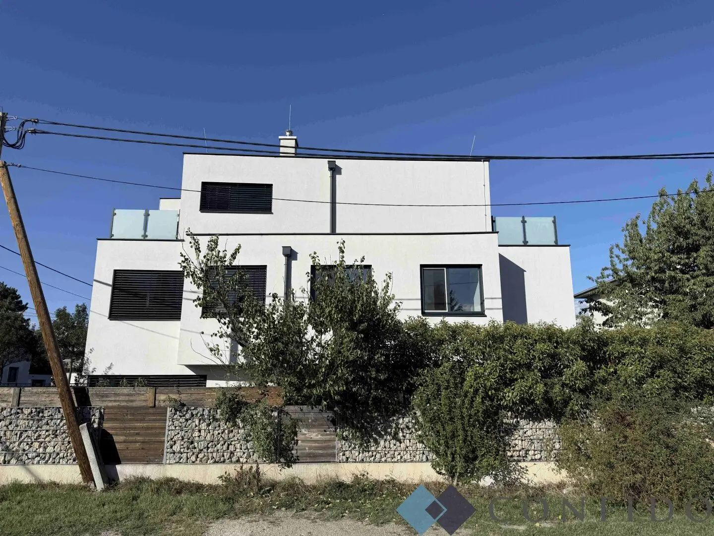 Modern semi-detached house in Vienna 1220