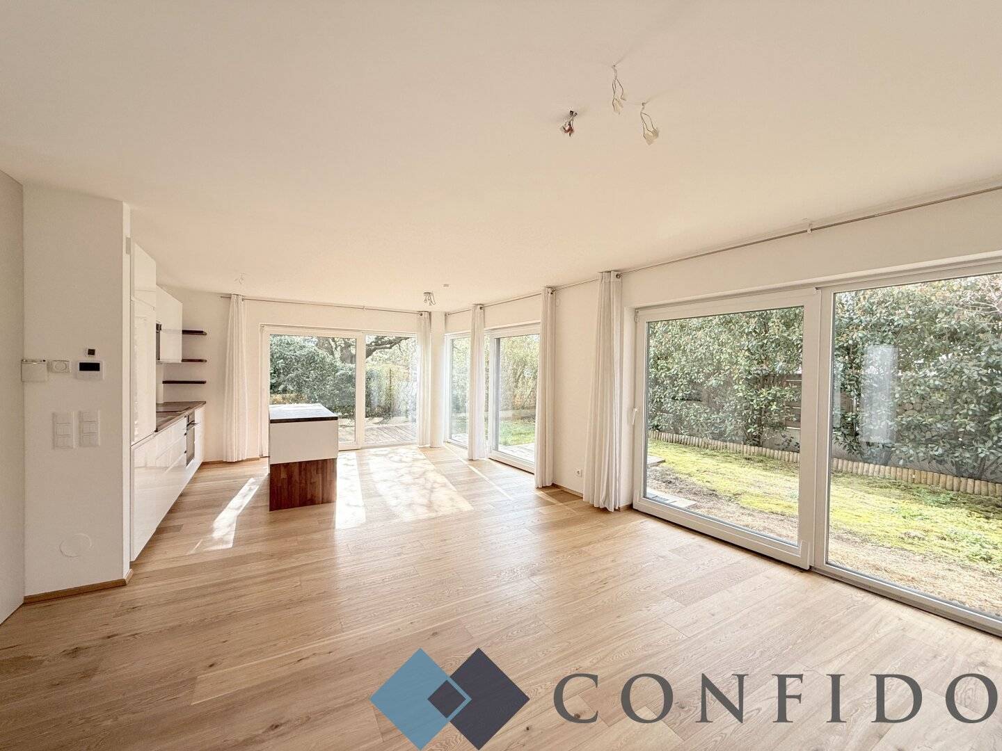 Modern semi-detached house in Vienna 1220