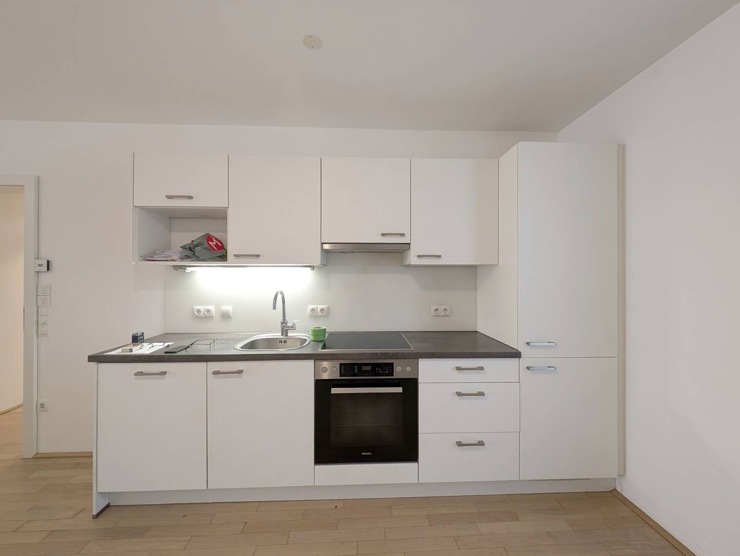 Apartment in a modern new build near Naschmarkt with loggia