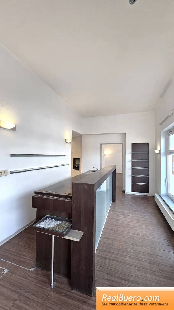 Commercial space at Welsplatz, 115m²