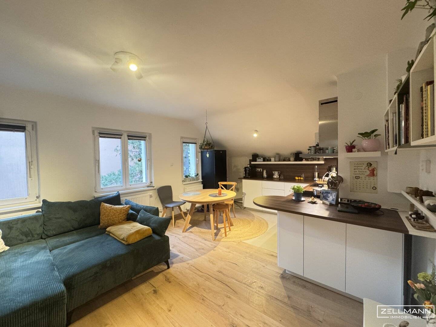Light flooded attic apartment in Mauer after complete renovation