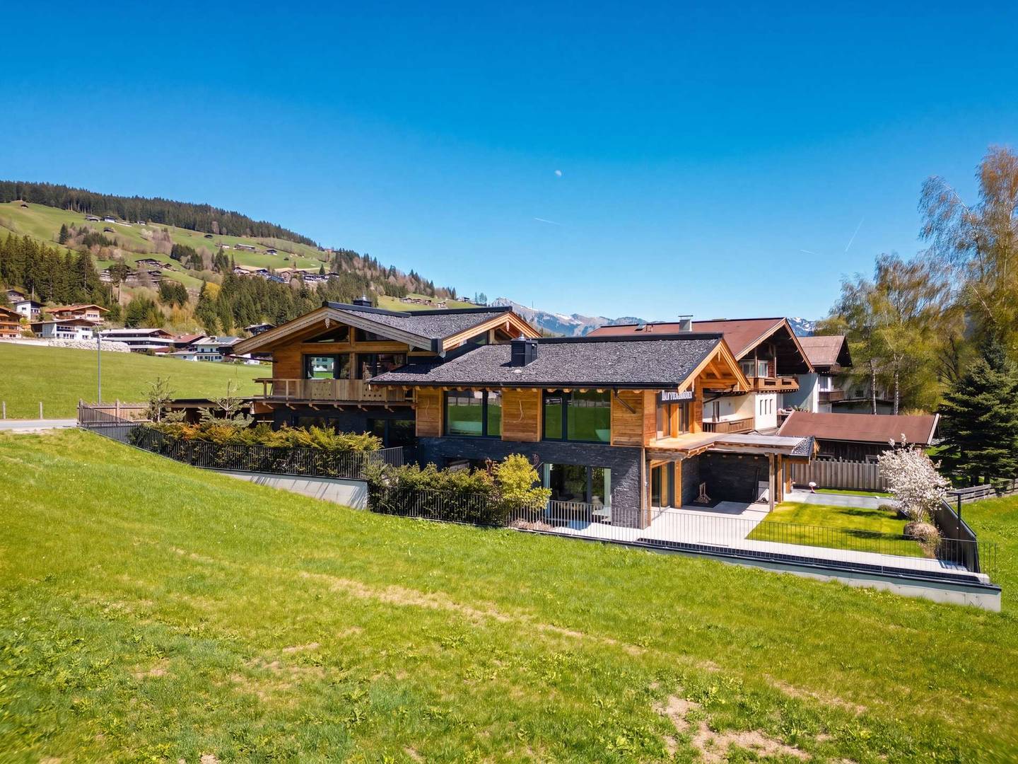 Neubau-Chalet in Kirchberg, 216 m²