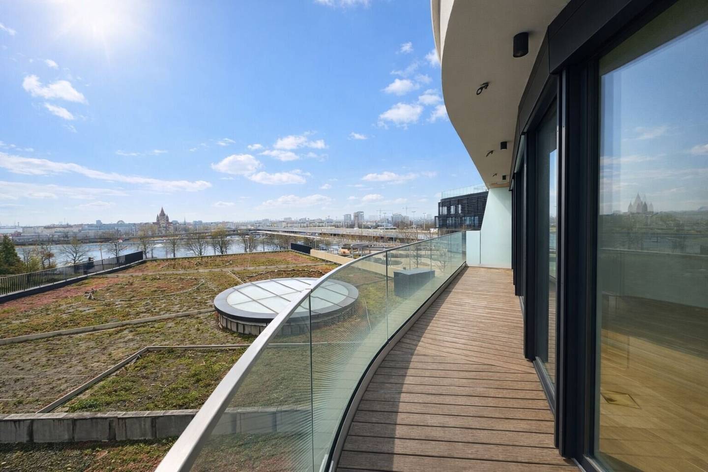 Wohnung am Wasser mit Blick auf die Neue Donau