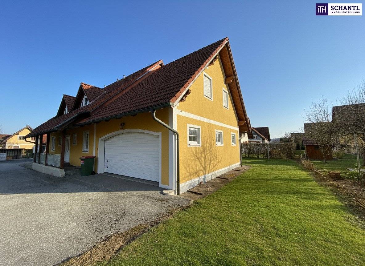 Neuwertiges Einfamilienhaus mit Garten