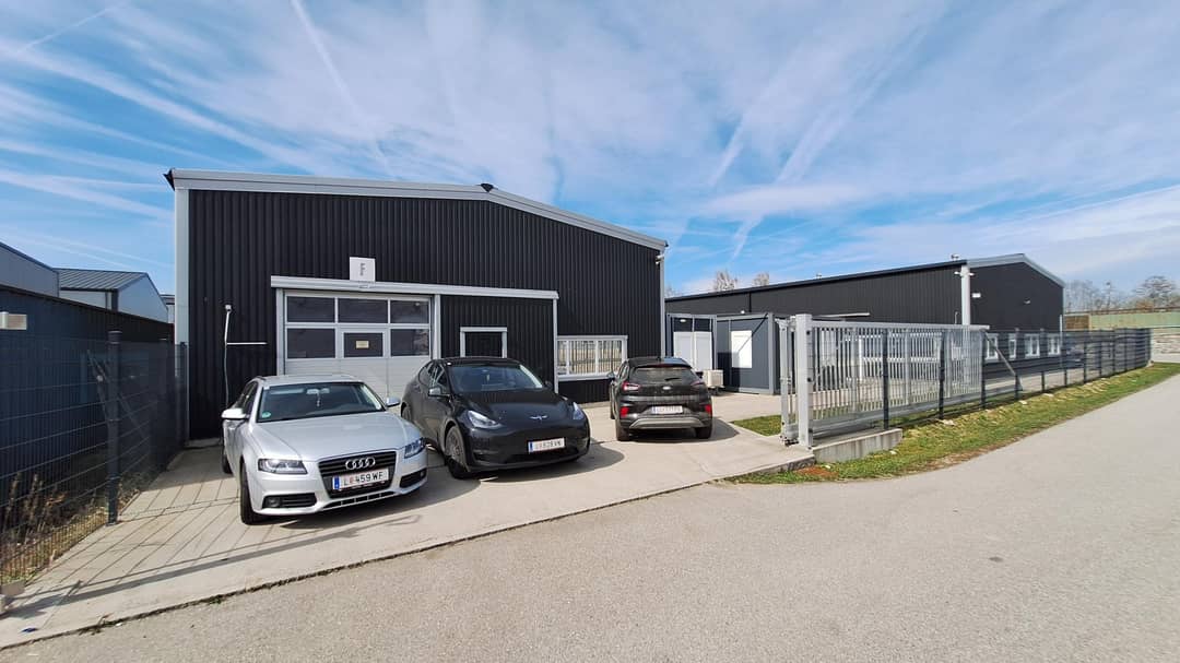 Commercial Property Neuhofen 1654m²