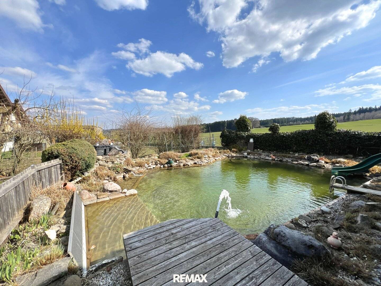 Multi-family house with plot in Feldkirchen