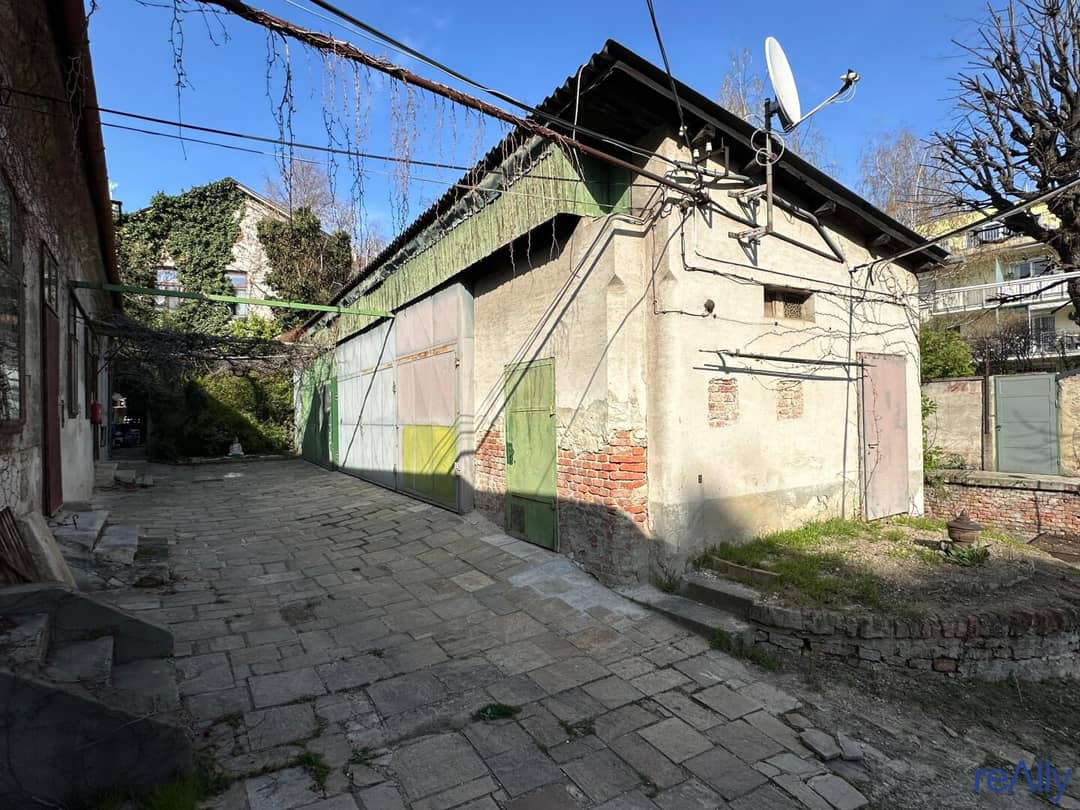 60m² Garage Box Hernals