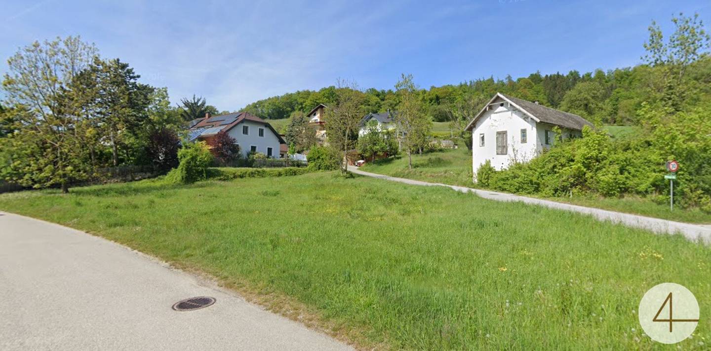 Sonniges Eckgrundstück Eichberg
