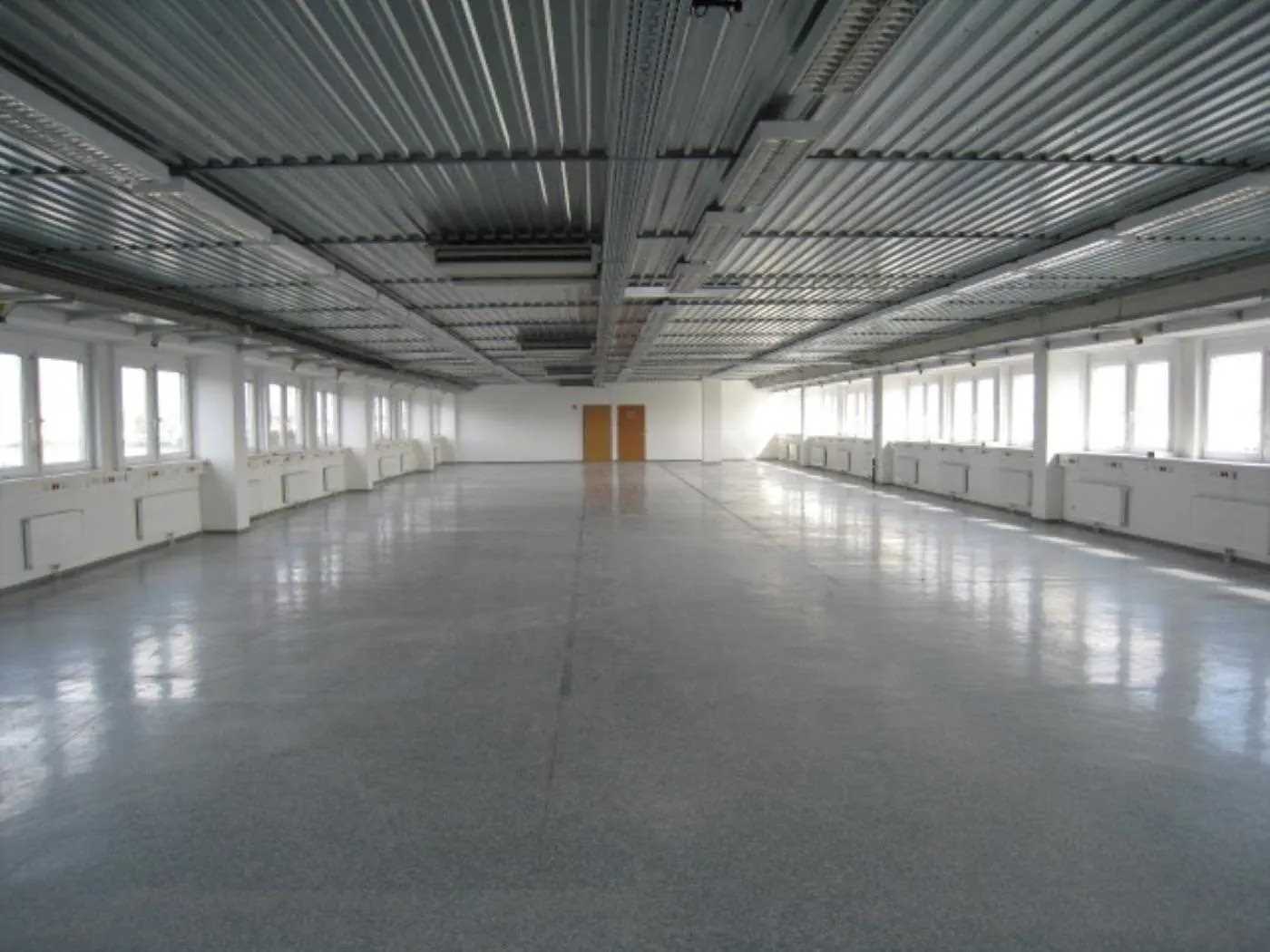B17 Office Center, 2082 m², Wiener Neudorf