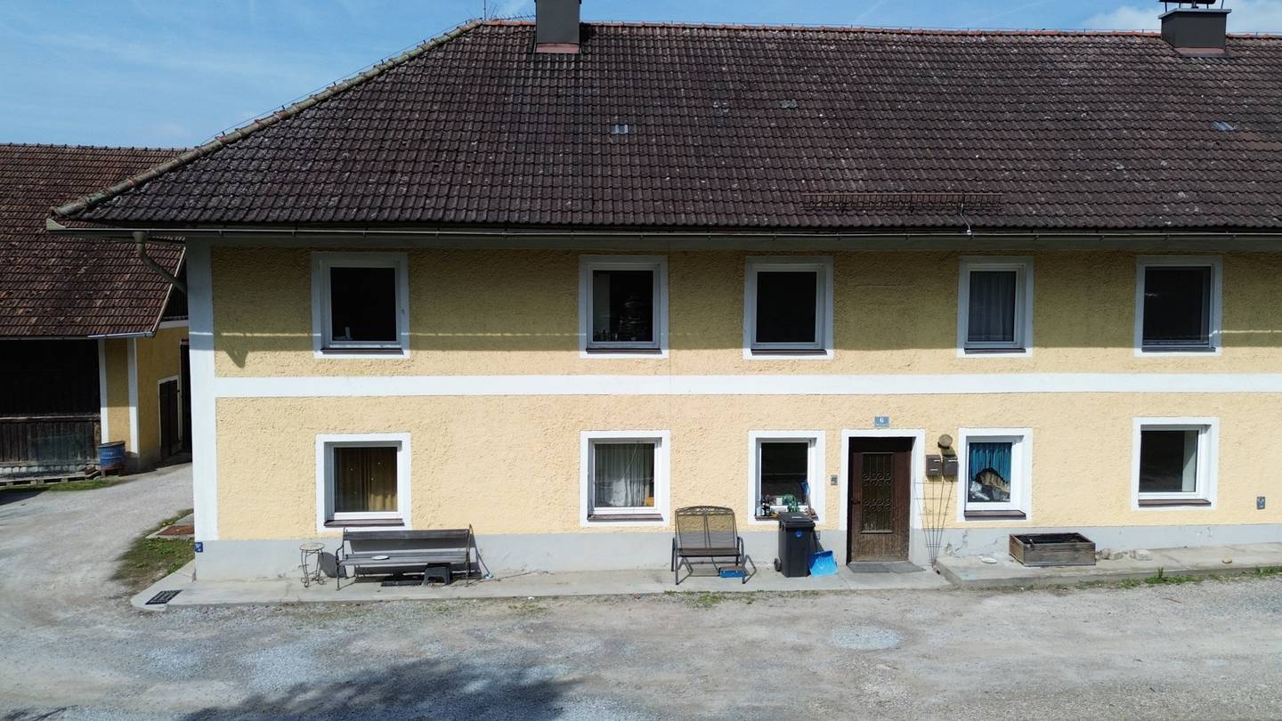 Ertragshaus Straßham, 14 WE, 877m²